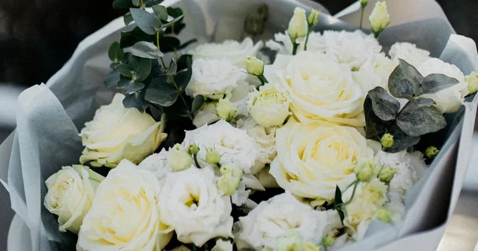 Kwiaty na 50. Rocznicę Ślubu: Symbolika i Wybór Bukietu