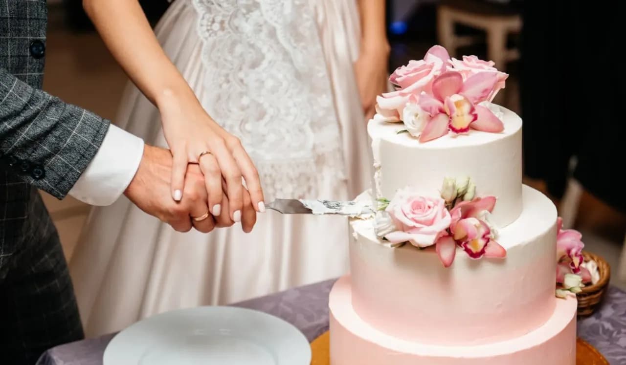 Ile w kopertę na wesele 2025? Sprawdź kwoty i zasady