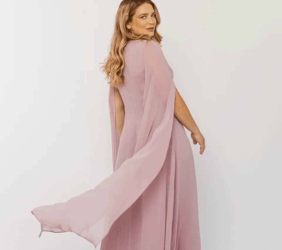 Idealna stylizacja na wesele: Poradnik i inspiracje